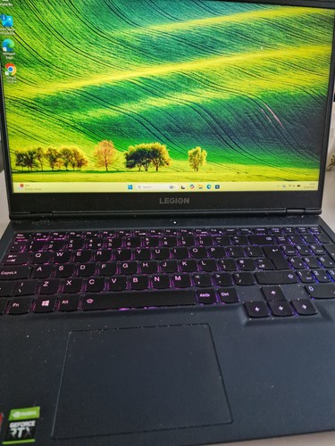 Lenovo legion 15ach6h 6 - 5,