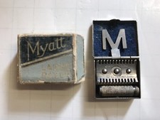 Myatt Co. England Vintage Ladies Razor, Original Case And Box