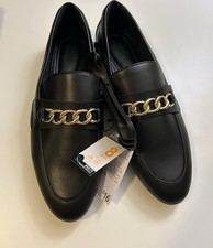 women’s black loafers