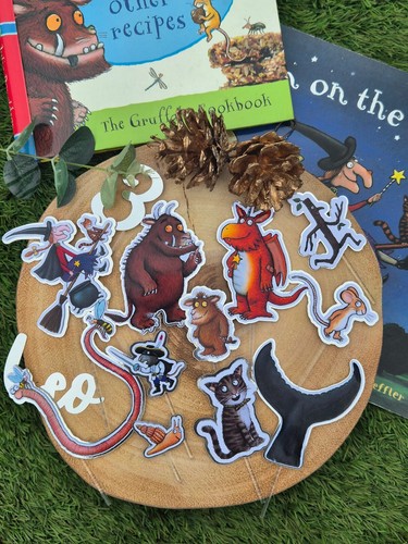 Julia donaldson story cake - julia,