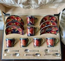MOORCROFT: Remarkable 18-piece