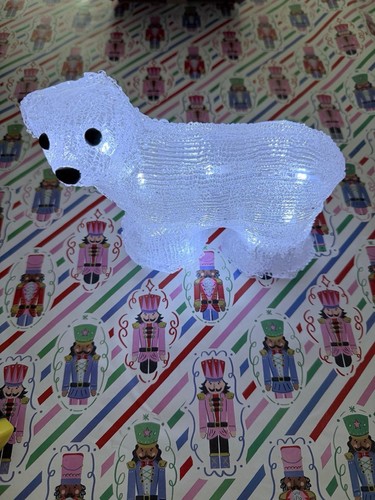 Habitat acrylic polar bear - habitat,