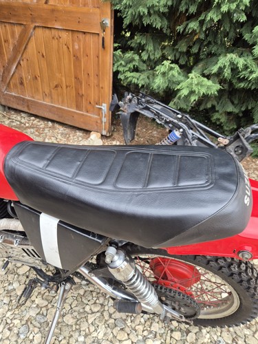 Suzuki sp370 sp400 dr370 - dr370, seat
