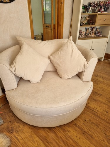 Orca large cream swivel round - orca,