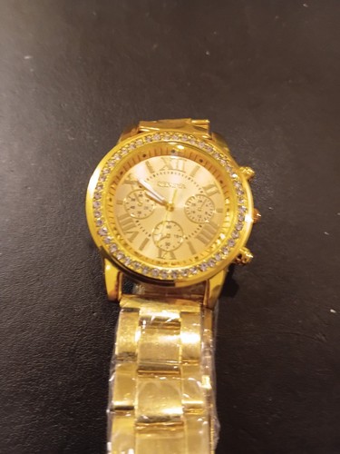 Gents quartz watch - quartz, watch.