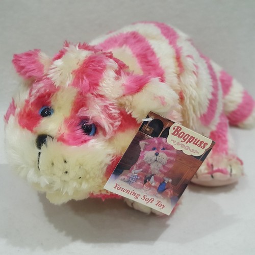 Bagpuss cat yawning medium - bagpuss,
