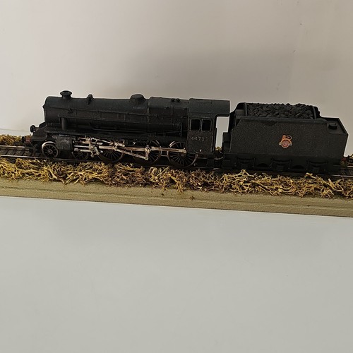 Hornby black loco 840 lms - 5,