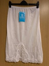 ladies long white underskirt petticoat BNWT Size 12 /14 