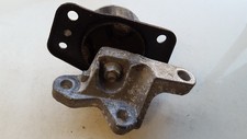mr961611 Engine Mount and