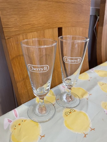 Rare item pair - pair, cherry