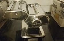 ESNESTO Pasta Maker  and Instructions Booklet