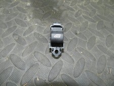 107. 2007 VOLVO S80 D5. WINDOW