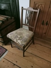 Small Antique Oak Childs Chair.