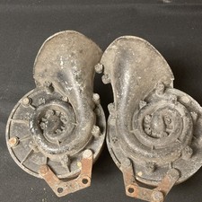 Lucas Windtone Horn Set