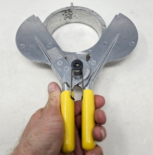 Packing peanut dispenser valve - peanut,