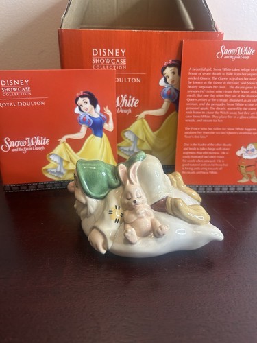 Disney showcase collection - disney,