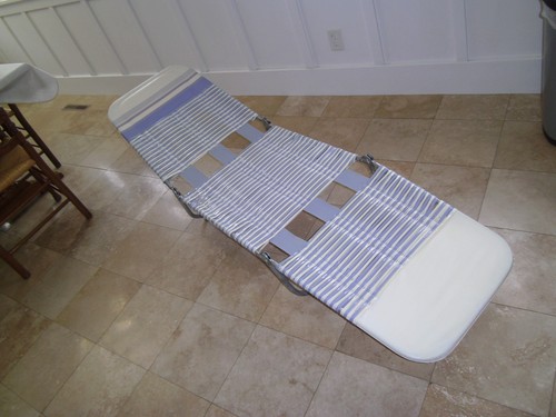 Vtg tri fold jelly tube - jelly, chaise