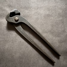 VINTAGE 7" E.A BERG END