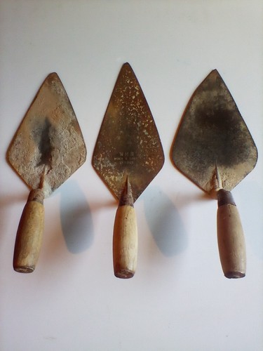 Vintage brick trowels - x,