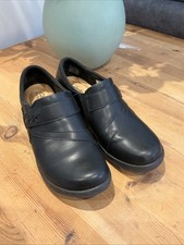 'Ladies Clarks' Elasticated