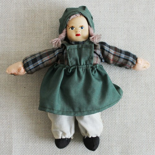 Vintage small porcelain head - small,