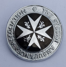 Vintage The St. John Ambulance Association Metal Cap Badge.    PB2-256