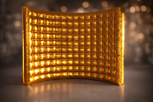 Inflatable giant wall - inflatable, gold