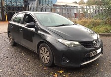 TOYOTA AURIS 1.4 D4D DIESEL -2013 2014 2015 2016 -BREAKING / SPARES 1ND-TV BLACK