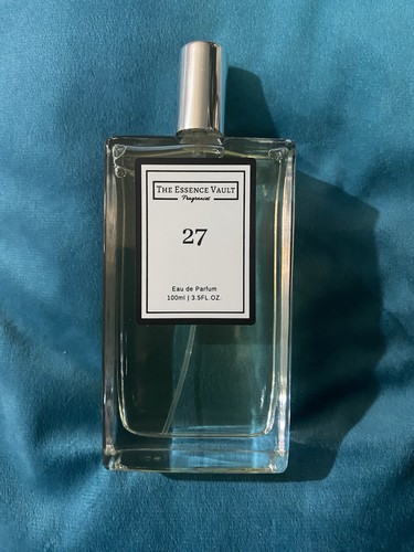 The essence vault eau - essence,