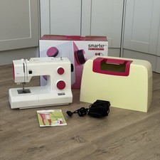PFAFF Smarter 160S Sewing