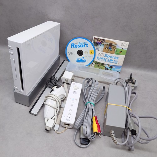 Nintendo wii console - nintendo,