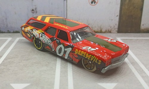 Hot wheels daredevils 70 - hot,
