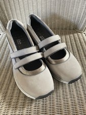 Ladies Clarks Wave Walk Double