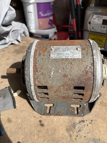 Phase motor for lathe or - for,