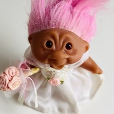 Vintage DAM Troll Doll White Wedding Dress Bride Pink Hair Figure Gonk 80s 2005