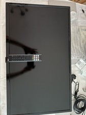 JVC 32" LED Smart TV with