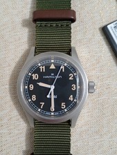 Hamilton khaki field - field, quartz