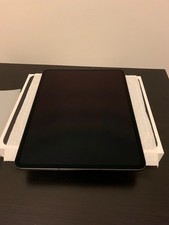 iPad Pro 13 M4 1TB Wifi Cellular Space Black First use 10.2025 MINT condition