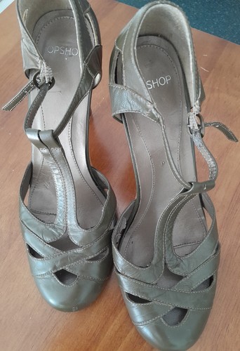 Vintage olive leather - vintage, strappy