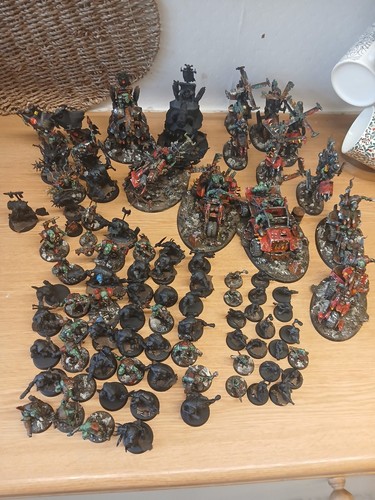 Large ork army for warhmmer - large,