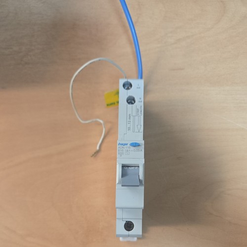 Hager amp curve 6ka 30ma - 16,