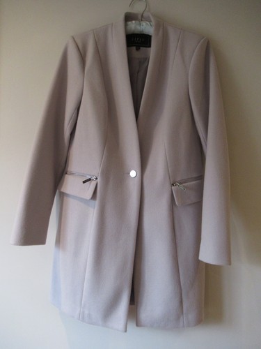 Lipsy london dove - dove,