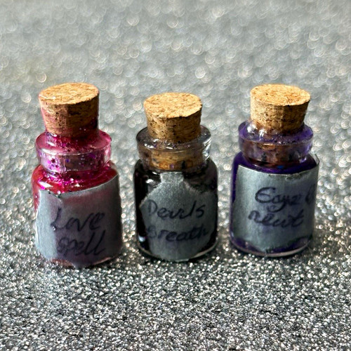 Lot mini corked glass - lot,