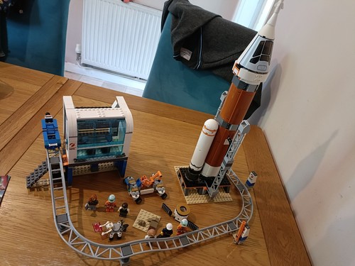 Lego 60228 deep space rocket - deep,