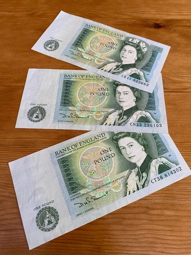 One pound note sir - sir, isaac