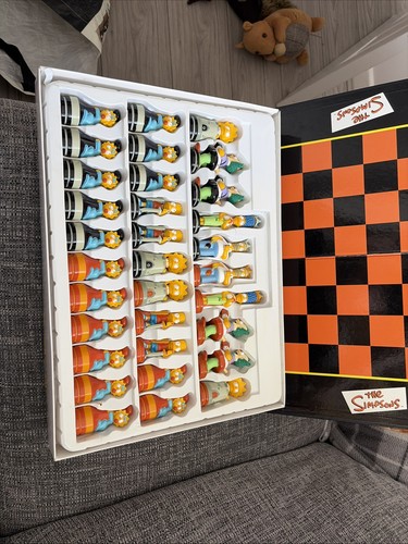 The simpsons chess set - 3d,