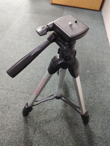Stage aluminium tripod - 4,