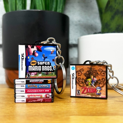 Mini game case keychains - mini,
