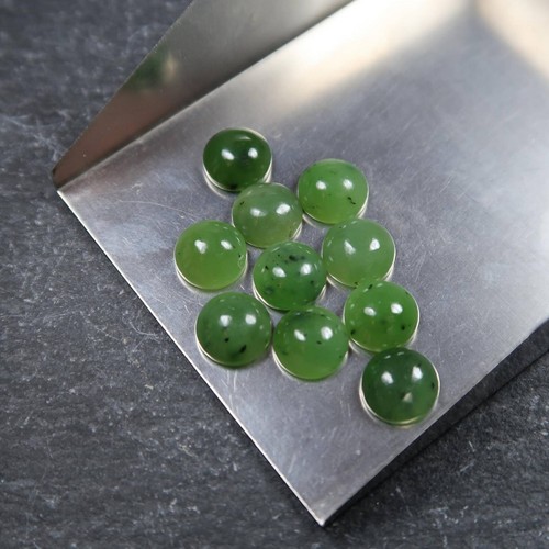 Nephrite jade cabochons - cabochons, |