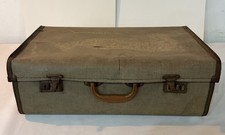 Small Vintage Trunk –